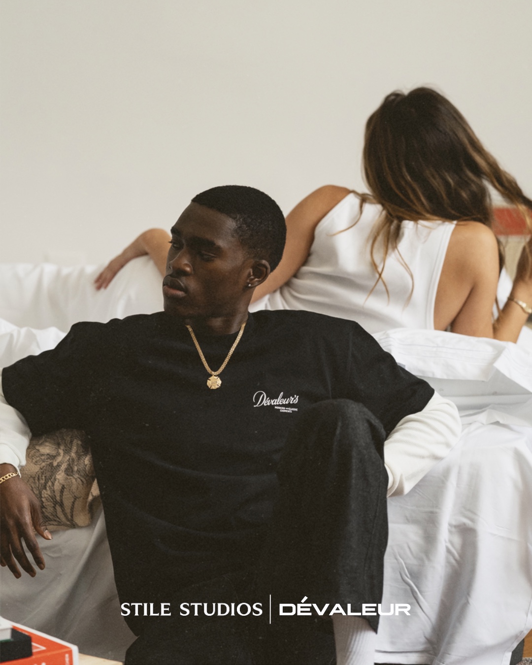 Dévaleur embroidered tee and knit, campaign image
